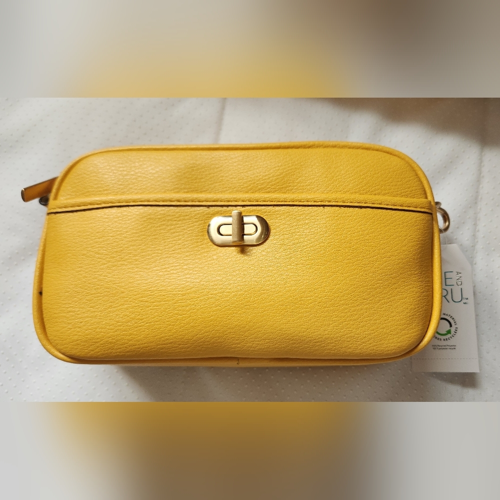 Time and Tru Crossbody Leather Bag/Purse. Color:Gold. Brand new.